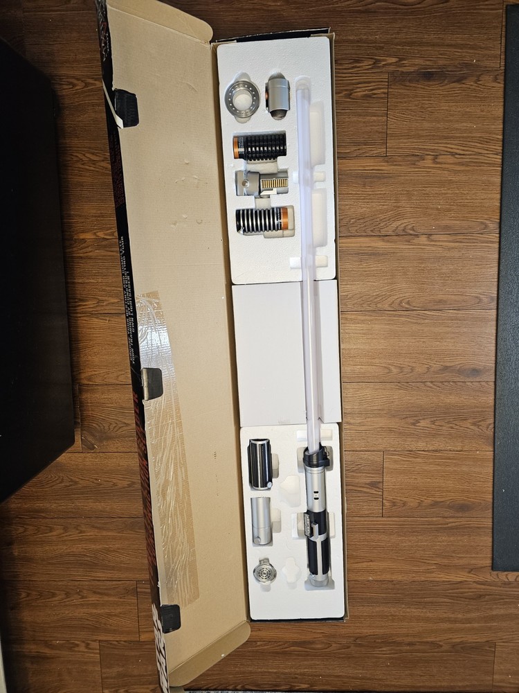 Master Replicas Star Wars Force FX Lightsaber Construction Set *Working* 2007