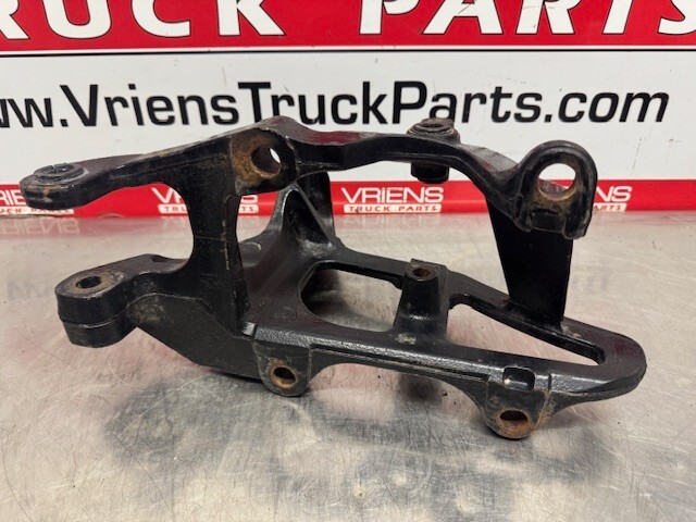 KENWORTH 25521025 REAR CAB MOUNT RH