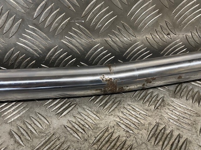 SUZUKI DR750 left fork leg