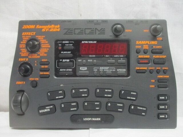ZOOM ST-224 SampleTrak Sampler Drum Machine Lo-Fi Effects Unused Rare