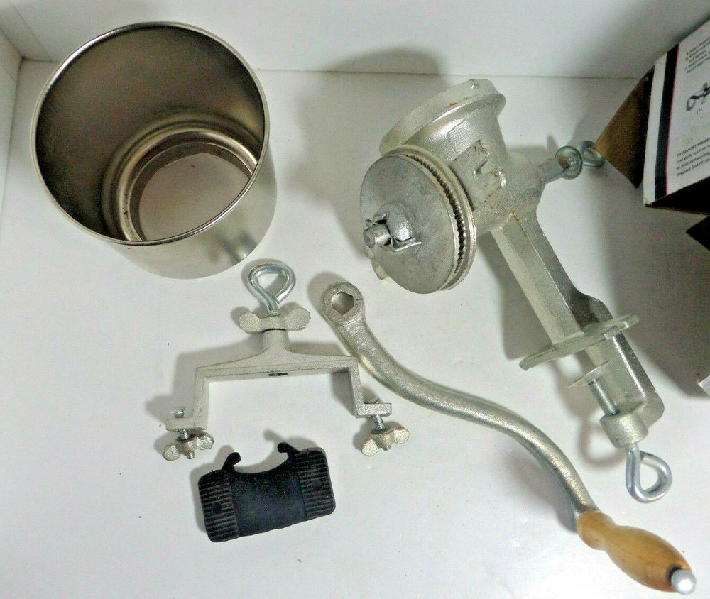 hand crank Grain mill Model 500 new open box
