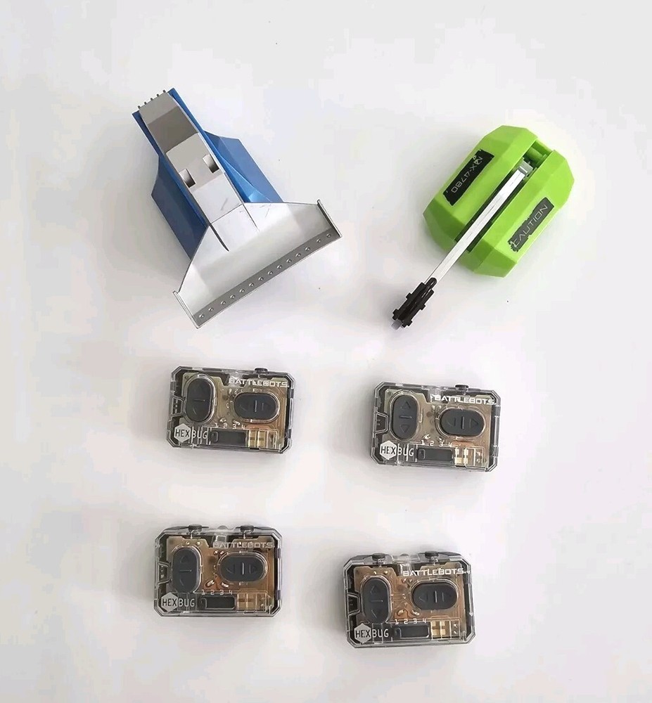 Battle Bots Hexbug Rc Lot Robots With Four Remotes Untested Pieces