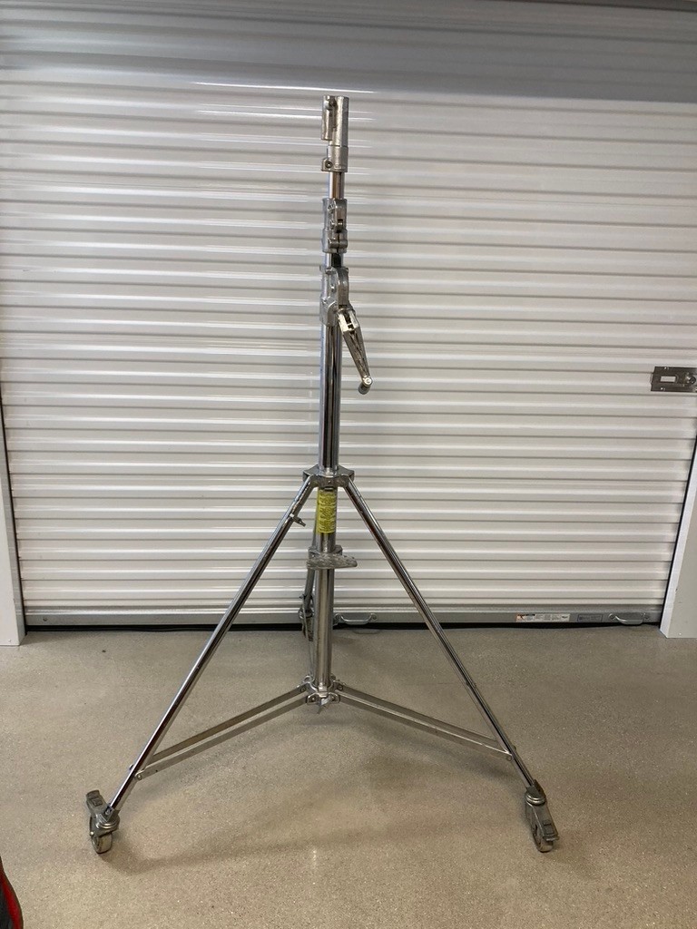 Manfrotto 087NW Steel WIND-UP PHOTOGRAPHY STAND Heavy Duty w/Wheels & Brake