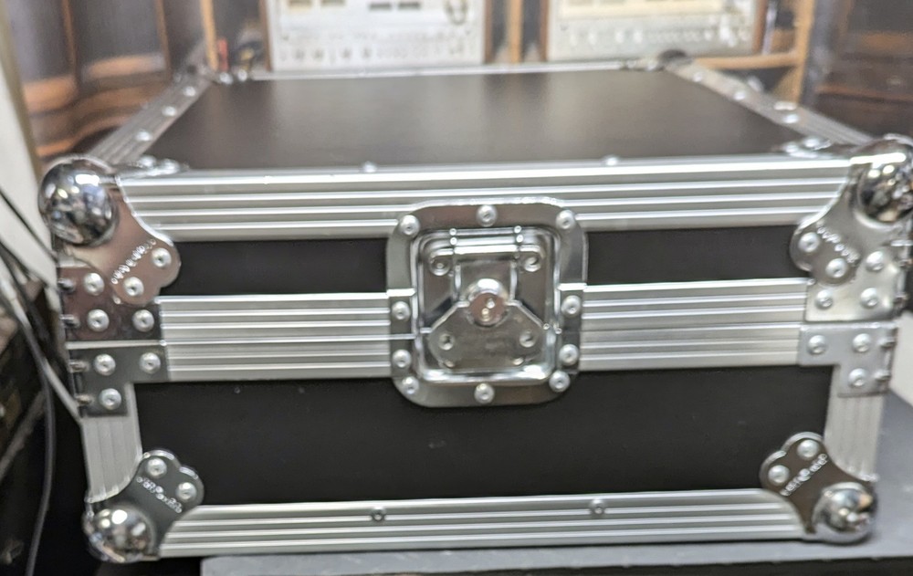 Odyssey innovative design turntable case