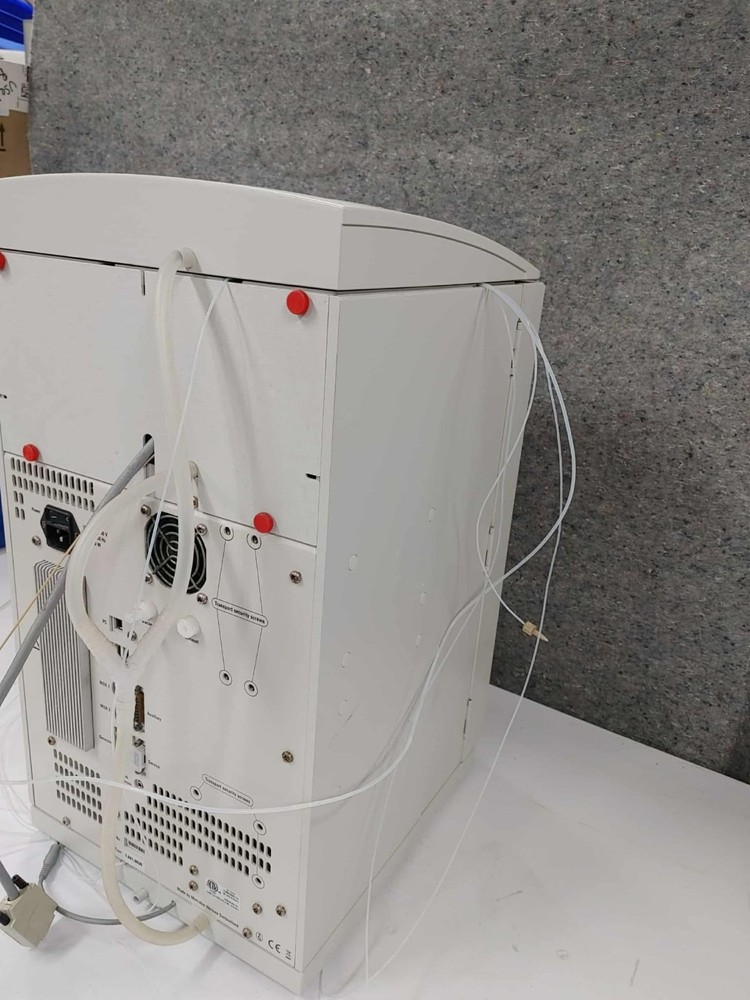 Metrohm 881 Compact IC Pro Ion Chromatography System with Conductivity Detector