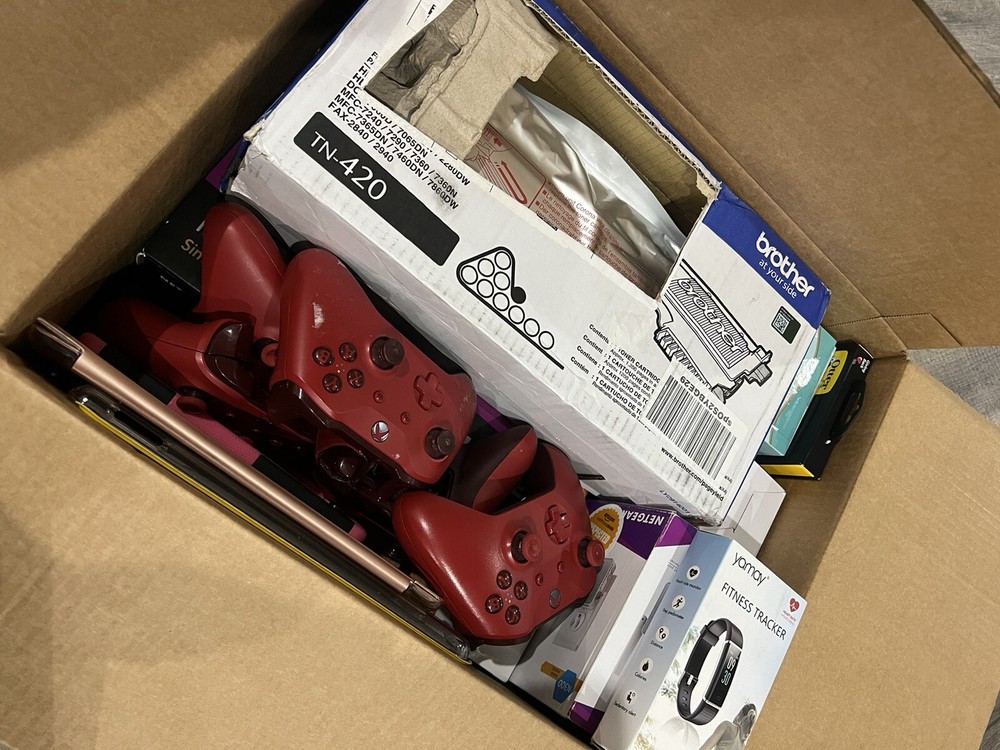 mixed lot of electronics