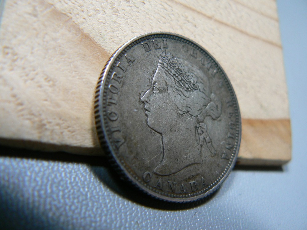 1885 Canada 25 Cents Silver Coin