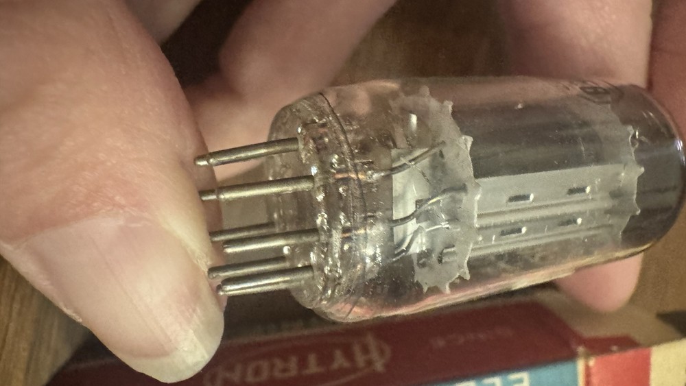 NOS Hytron 12DE8 variable μ amplifier pentode Electron Tube