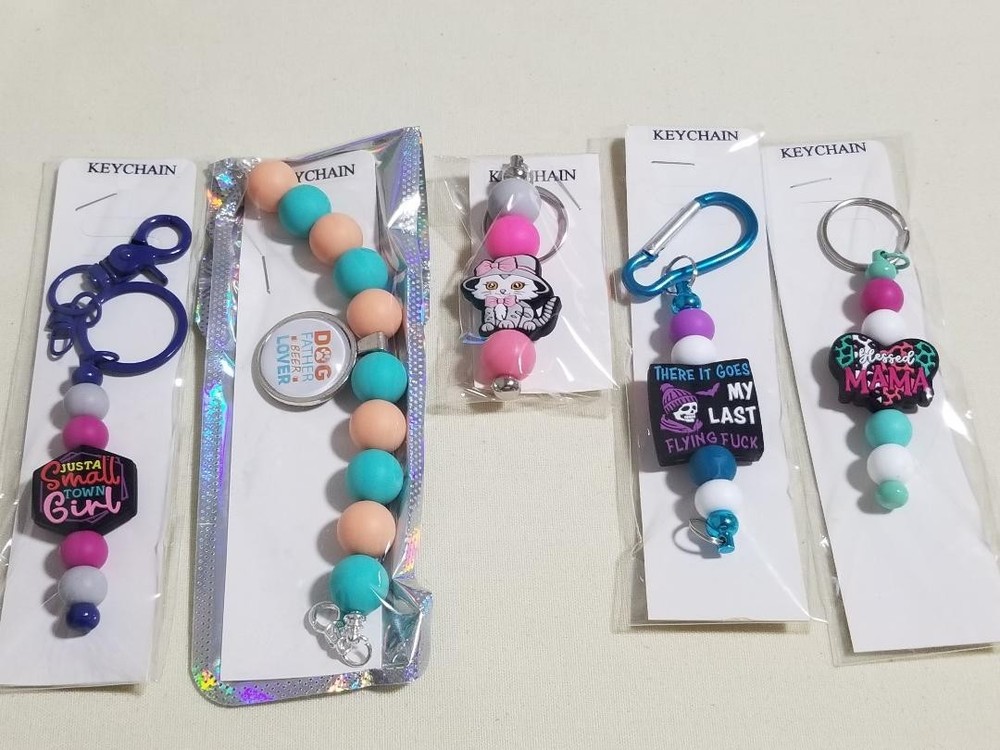 bulk beaded keychains, wholesale keychains, keychains, multiple keychains, (w36)