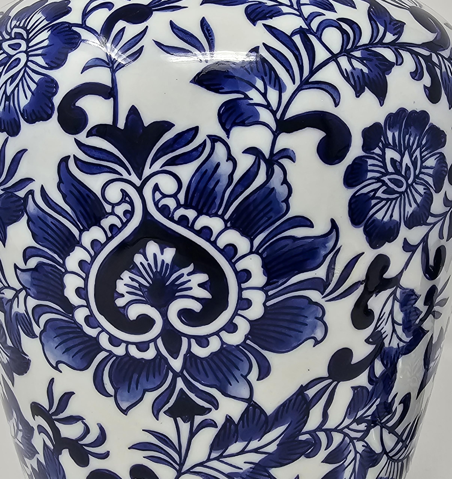 Festcool 14" Blue and White Porcelain Floral Temple Ginger Jar Vase, China Qi...