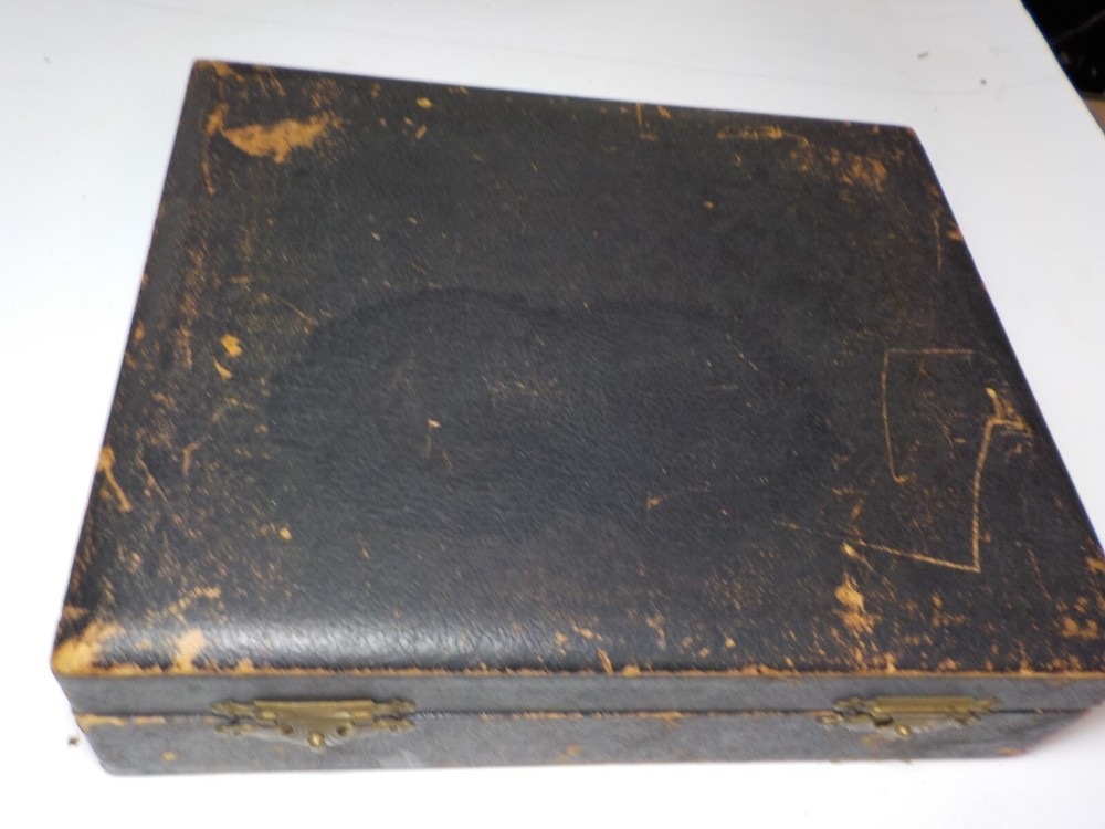 VINTAGE CONCORD SALESMAN SAMPLE CLOCK WITH CASE CLOCKMAKER