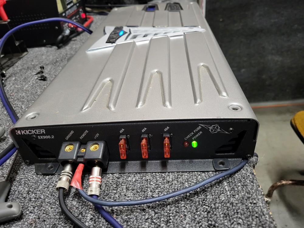 Kicker SX 900.2 Class AB 2 Channel Amplifier Digital Signal Processing DSP & EQ