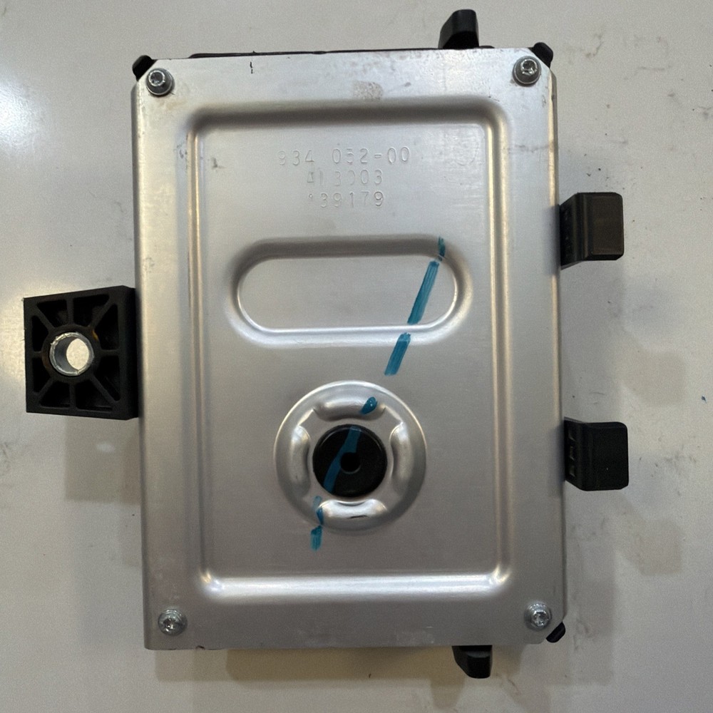 2015-2016 GM FUEL PUMP CONTROL MODULE SENSOR OEM 23488511