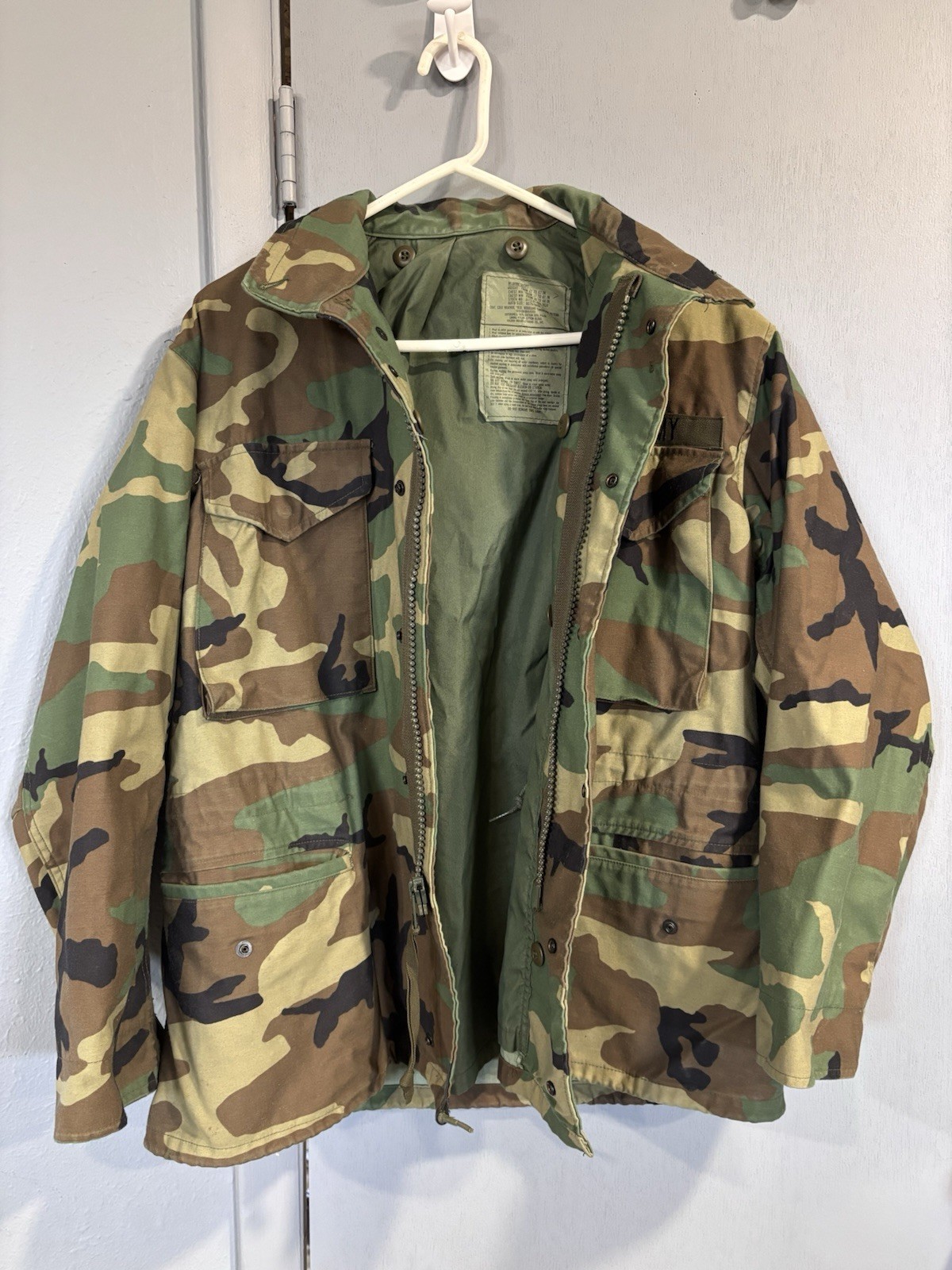 Vntg US Army M65 Field Jacket Mens Medium Short Woodland Camo Cold Weather 90's