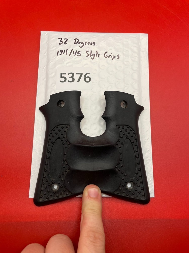 32 Degrees 1911/45 Style Grips