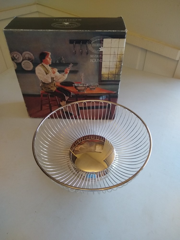 Paul Revere Silversmiths Silver Plated Round Basket Vintage 1987