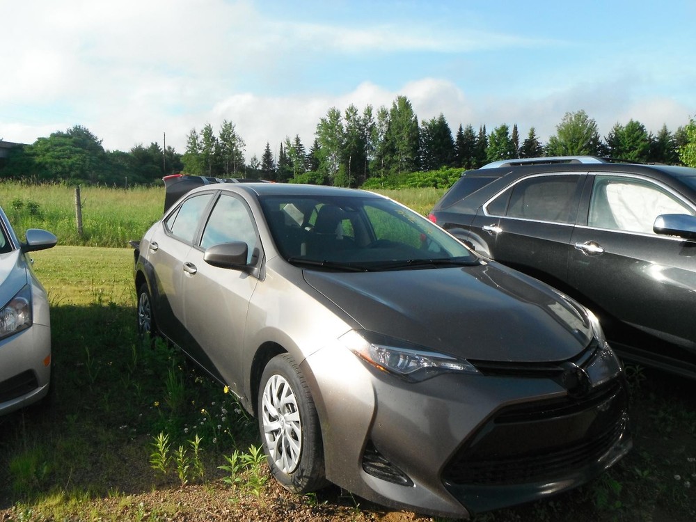 Used A/C Selector Switch fits: 2018 Toyota Corolla Sdn automatic temperature con