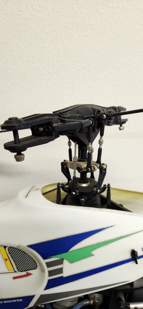 Kyosho Concept 46VR Remote Control Helicopter With OS Max FX 46 Engine *READ*