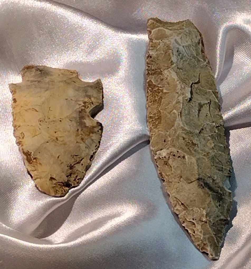 Adena Indian Arrowhead Relic  Arrowhead & Blade Flint Bourbon Co. Fort Scott KS