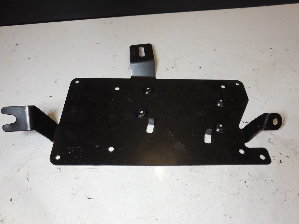 2007 VW Audi A4 Amp Amplifier Mounting Bracket 8E5 035 464