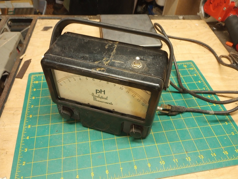 Vintage Ph Meter