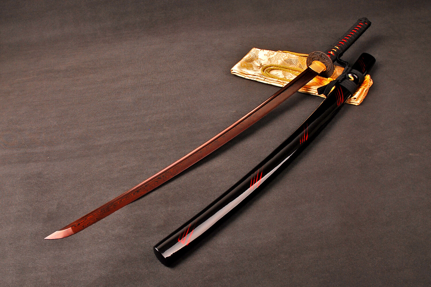 Blood Red Damascus Folded Steel Katana Battle Ready Japanese Samurai Sharp Sword