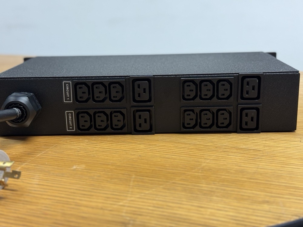 Vertiv VP7811B PDU