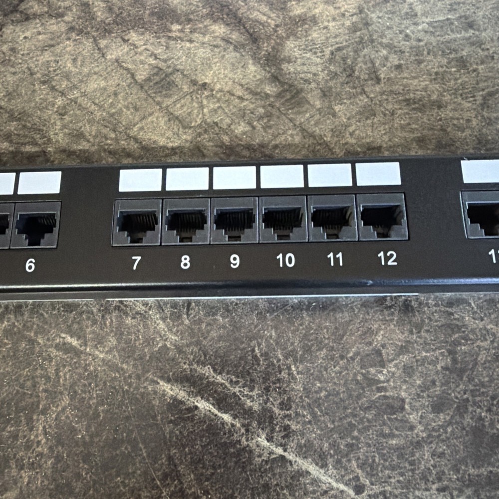 DataComm Cat 5e 24 Port Patch Panel - Model 20-5524 - USED