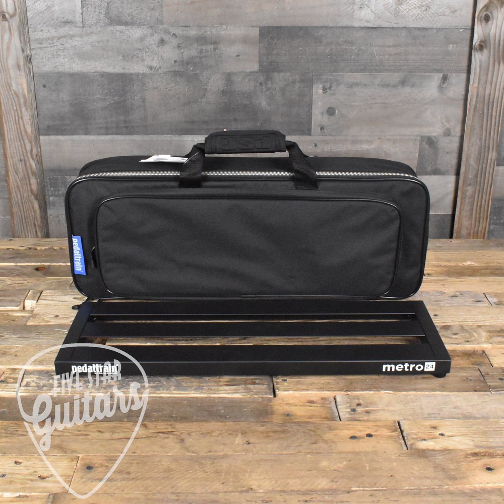 Pedaltrain Metro 24 Pedal Board with soft case