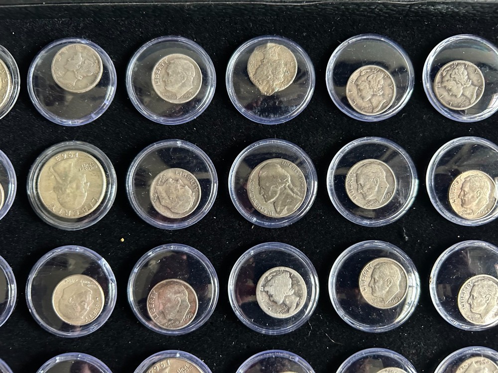 🔥🔥🔥50 Silver US Coins W/ Display Case SOLID SILVER!🔥🔥🔥