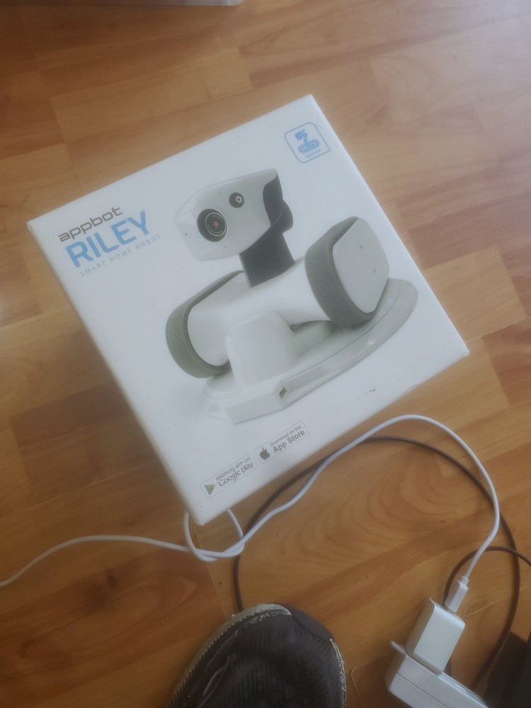 Appbot Riley Smart Home Robot