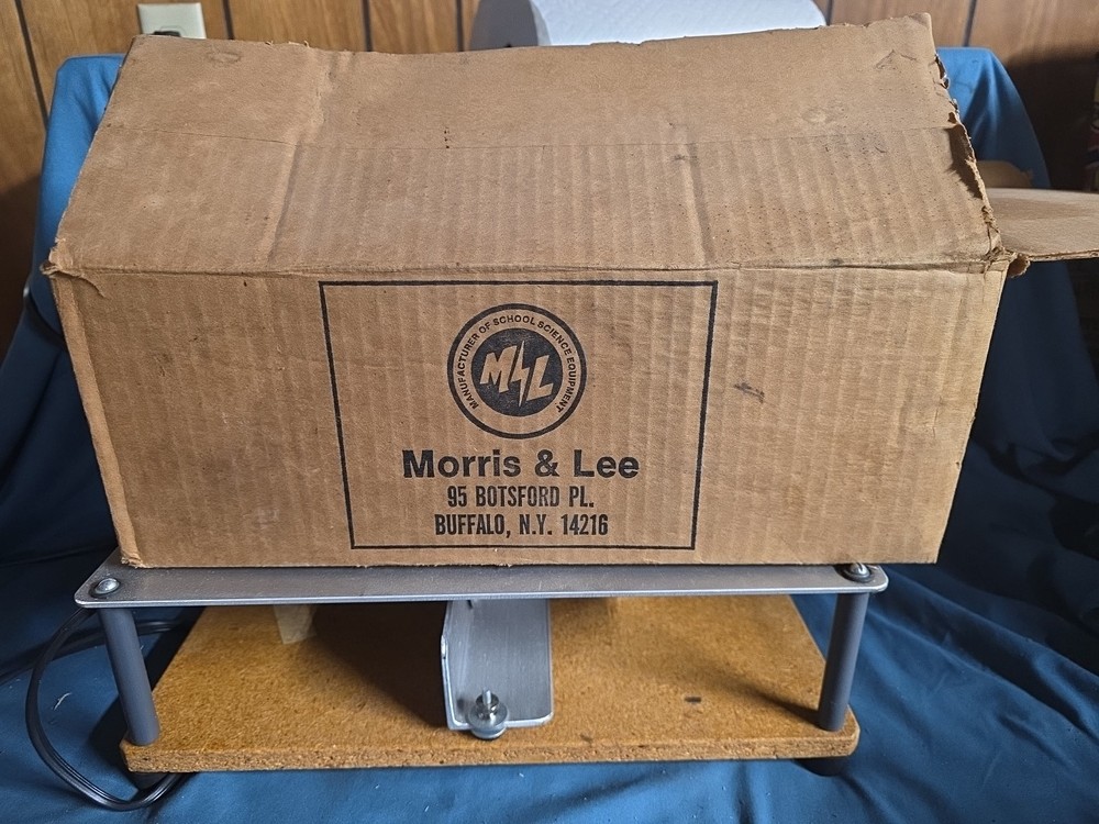 Ehrlich Vibrating Tabletop Table, 1985 Morris &Lee