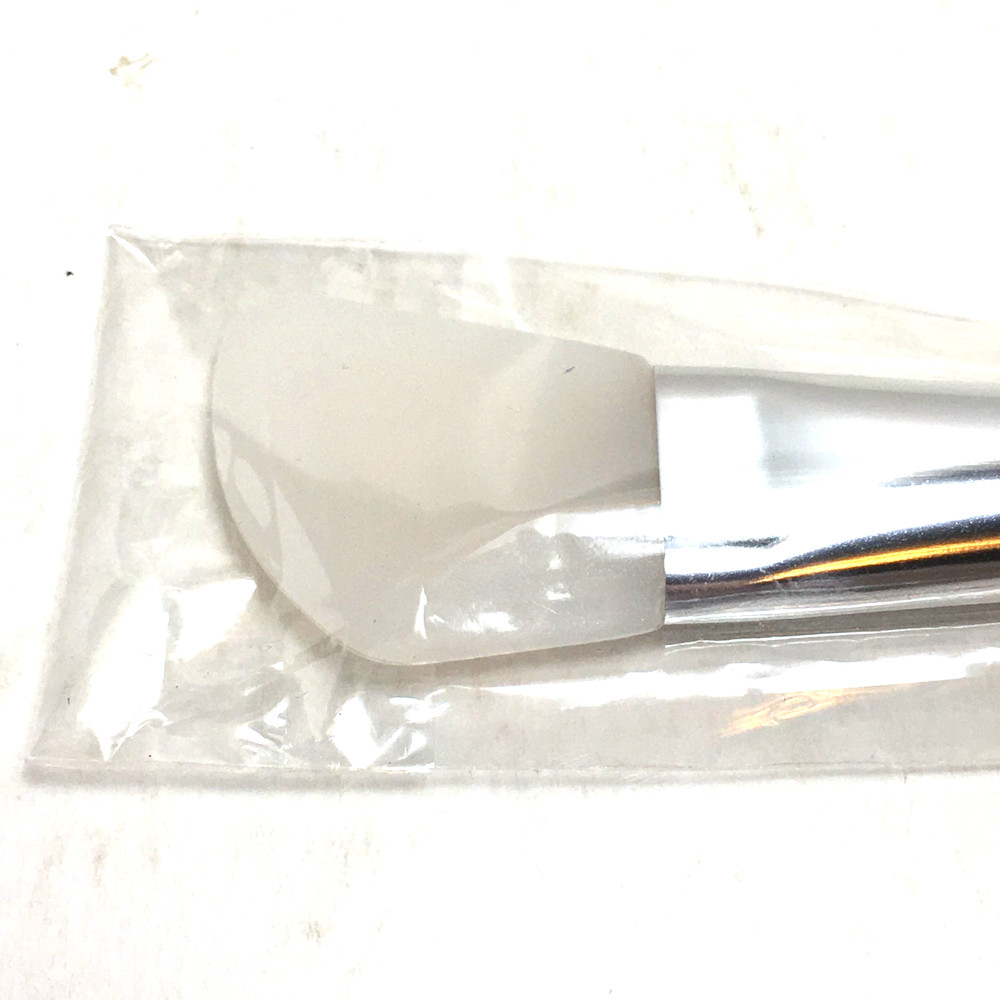 Younique - Mask Applicator Brush - new