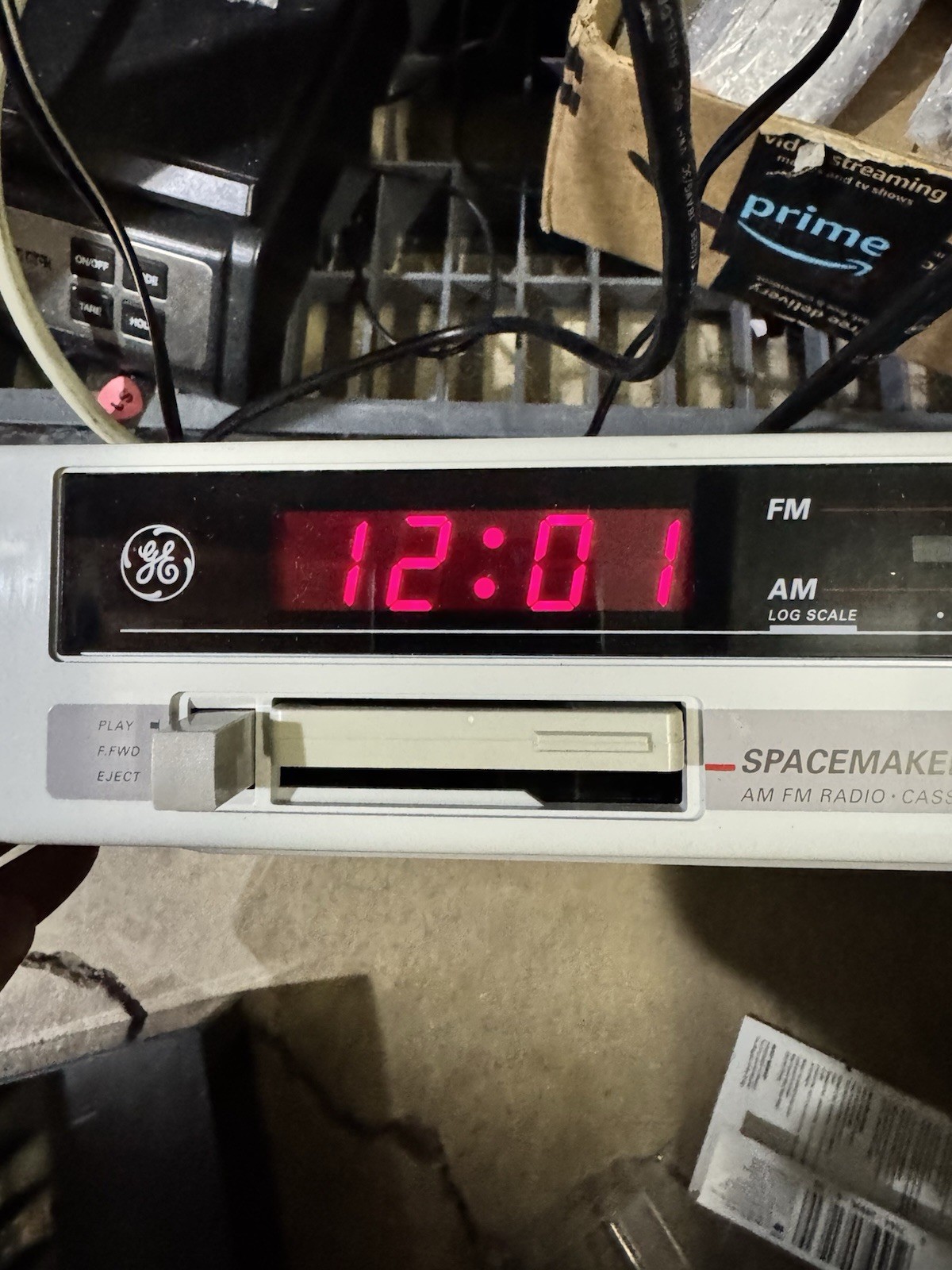 Vintage GE Spacemaker 7-4260 Kitchen AM/FM Radio w/ Cassette Player White Tested