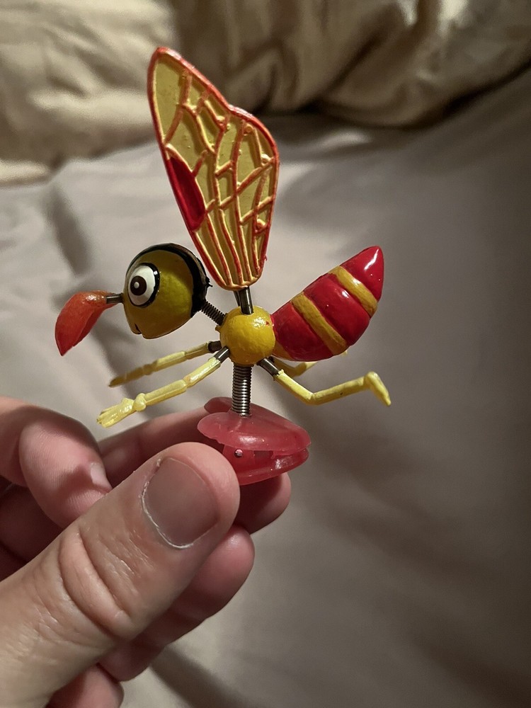 Floating Bug Clip On