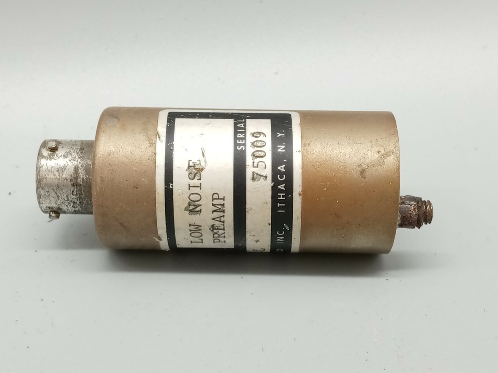 ITHACO INC Low noise preamp MODEL 144L