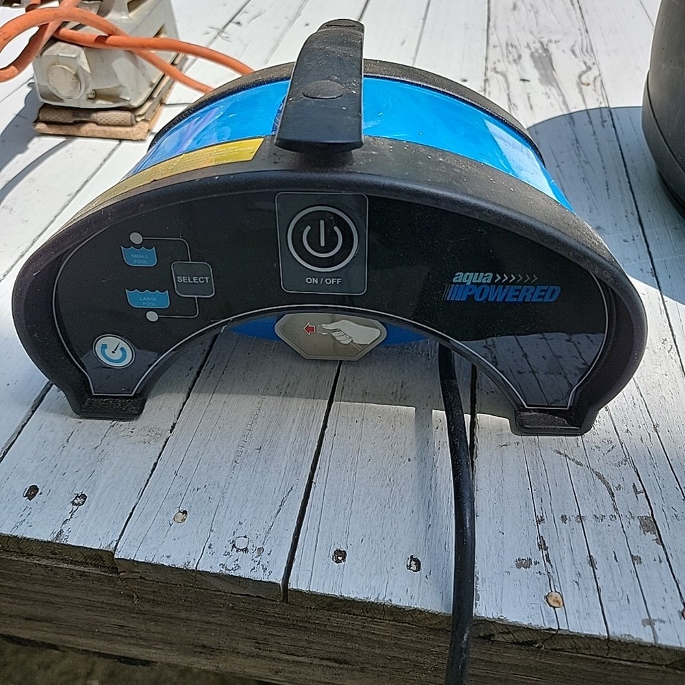 AquaPowered A78003 For  Pool Cleaning Robot.