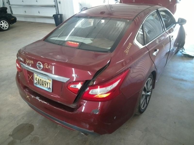 ALTIMA 2016 High Mounted Stop Light 104712411