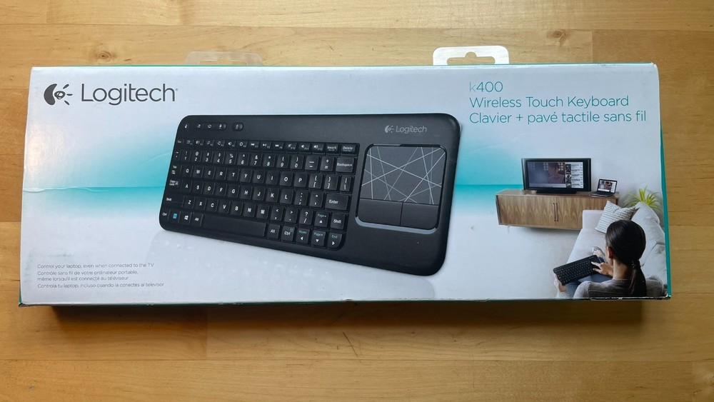 Logitech K400r Wireless Keyboard Built-In Multi-Touch Touchpad w/ Dongle