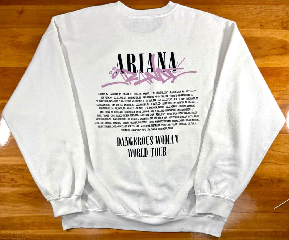 Ariana Grande 2017 Dangerous Woman World Tour Sweatshirt Official Rare Size XL