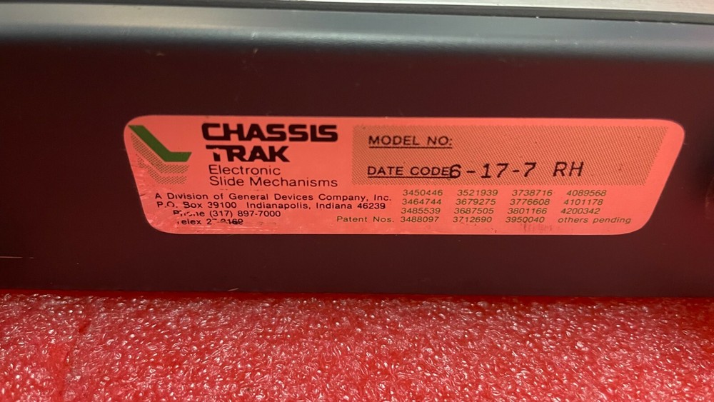 TEKTRONIX SPG-170A NTSC SYNC GENERATOR