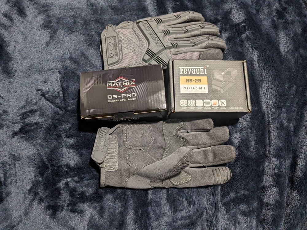 Complete Airsoft Starter Kit ( Mint Condition)