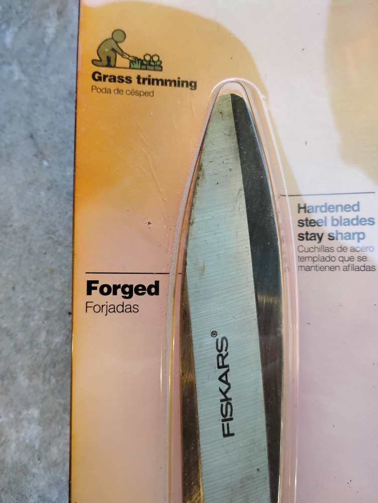 Fiskars 6" Forged Grass Bypass Shears