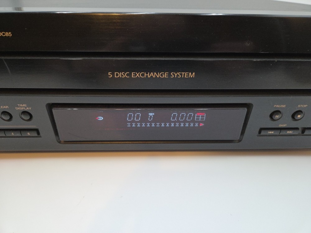 Techwood Compact Disc Changer CD Changer CDC85 - NO REMOTE Not Fully Tested