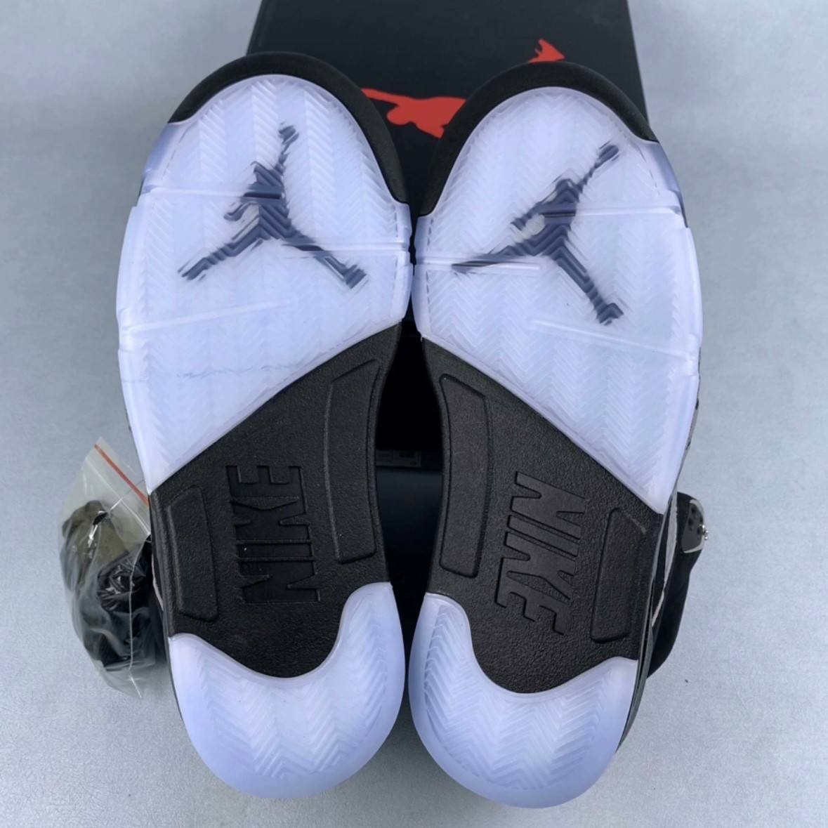 Air Jordan 5 "BLACK METALLIC REIMAGINED" Men's Basketball Shoes