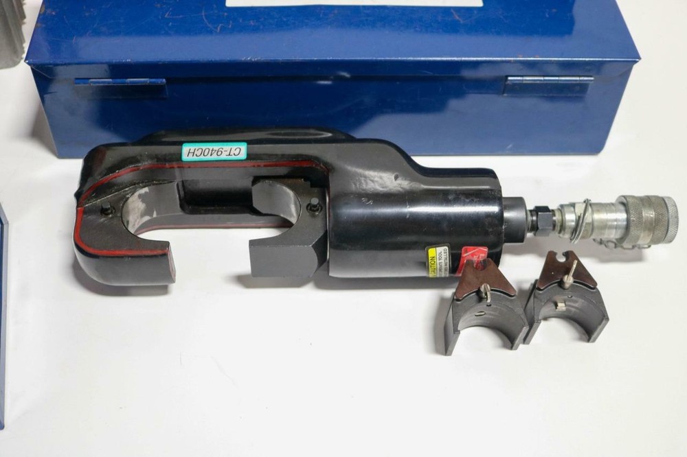 Panduit CT-900 Series Hydraulic Crimp Tool with Multiple Die Sets