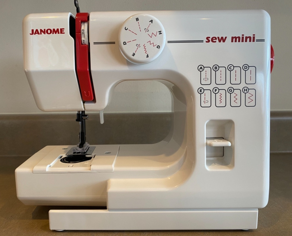 Janome Sew Mini Sewing Machine Compact Portable w Pedal **UNTESTED**