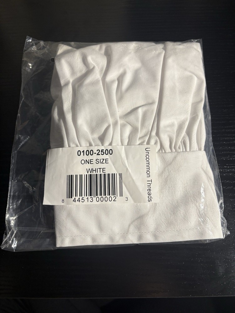 Steak ‘n Shake Uncommon Chef Coat ,hat ,apron White(LARGE)