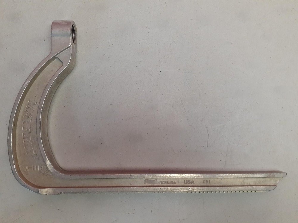 Integra Mayfield Infinity Cranial Fixation Skull Clamp A-1114 Table Attachment