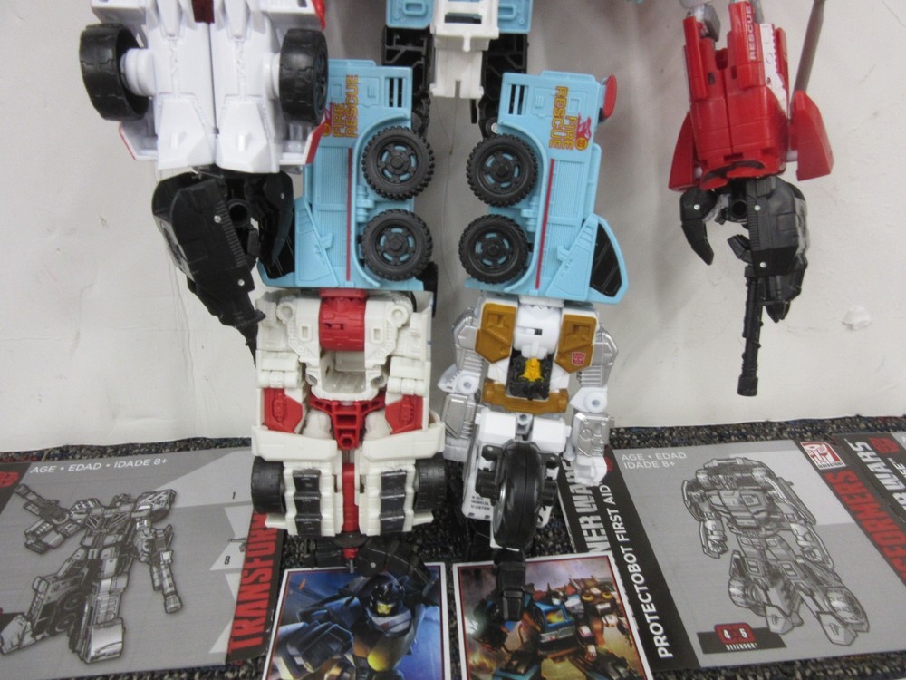 Combiner Wars Transformers Defensor Protectobot 2014 Generations upgrade kit etc